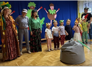 Powitanie Jesieni - inscenizacja wiersza J. Tuwima pt. "Rzepka"