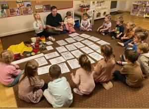 Spotkanie z tatą Ani i Helenki - Pszczółki i Liski